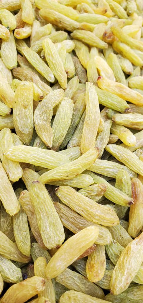 Premium Afghan Green Raisins – Naturally Sweet & Sun-Dried